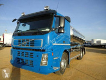 Camion citerne Volvo