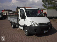 Utilitaire plateau Iveco Daily 35C11