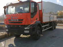 Camion cassone Iveco Trakker AD 260 T 36
