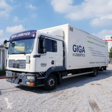 Ciężarówka furgon MAN TGL 12.210 4x2 BL Koffer