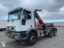 Gancho portacontenedor Iveco Eurotrakker 260E38