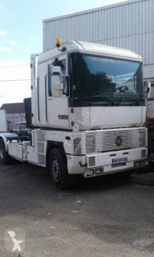 Camión Gancho portacontenedor Renault Magnum 420
