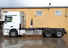 Camion polybenne Mercedes 2546 6x2 MULTILIFT GANCHO 20TN