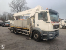 Camion nacelle MAN TGM