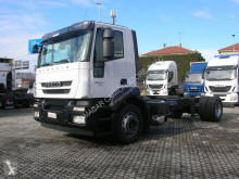 Camión chasis Iveco Stralis 420