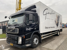 Ciężarówka Volvo FM 330 furgon używana