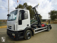 Iveco billenőplató teherautó