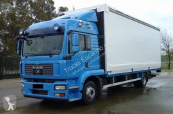 MAN tautliner truck