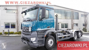 Gancho portacontenedor Mercedes Arocs 2532 L