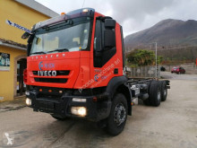 Camión chasis Iveco Trakker AD 260 T 36