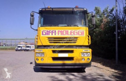 Nosič strojů Iveco Magirus