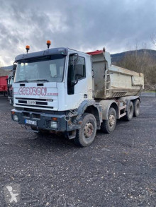 Camión Iveco Eurotrakker 410 volquete volquete escollera usado