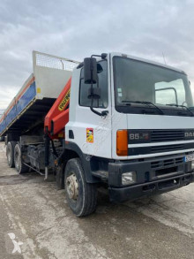 Camión DAF CF volquete usado