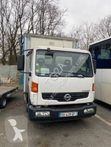 Nissan Atleon 80.19 truck used poultry