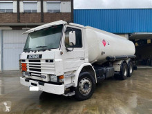 Camion Scania M 113M cisternă hidrocarburi second-hand