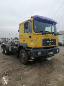 Camion polybenne MAN F2000 33.403