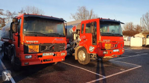 Camion citerne hydrocarbures Volvo FL6 250