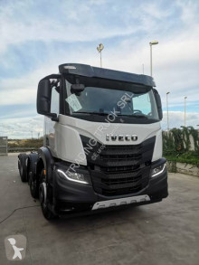 Camión chasis Iveco