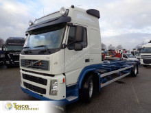 Camión chasis Volvo 310