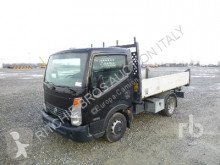 Camion benne Nissan Cabstar