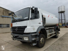 Camion citerne hydrocarbures Mercedes Axor 1833 A 4x4