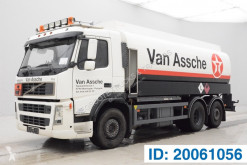 Camión cisterna Volvo FM 400