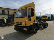Camion châssis Iveco Eurocargo 120 E 28