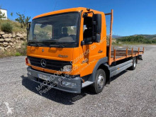 Vrachtwagen Mercedes Atego 1023 tweedehands platte bak