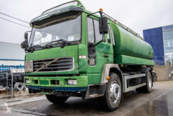 Camion cisternă hidrocarburi Volvo FL 250