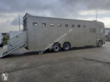Camion van à chevaux Scania R 500
