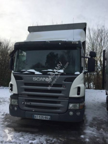 Camion bétaillère porcins Scania P114