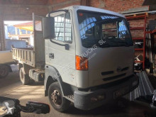 Camion benne Nissan Atleon 120.35