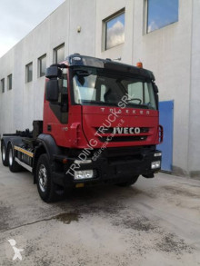 Camion polybenne Iveco Trakker 380T41