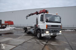 Ginaf M 3233-S Gancho portacontenedor usado