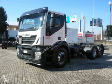 Camión chasis Iveco Stralis 420