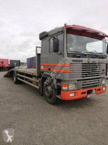 Camion porte engins Volvo F12 360