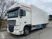 Vrachtwagen DAF XF105 tweedehands koelwagen mono temperatuur