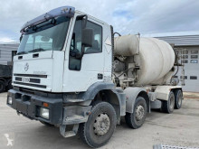 Vrachtwagen beton Iveco