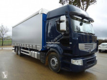 Renault tautliner truck