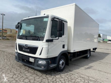 MAN plywood box truck TGL
