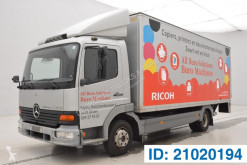 Vrachtwagen Mercedes Atego 818 tweedehands bakwagen