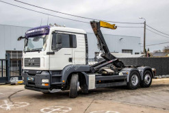 Camión MAN TGA 26.440 portacontenedores usado