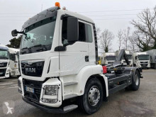 MAN billenőplató teherautó TGS 18.360
