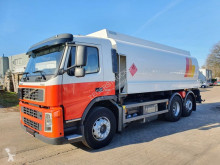 Camion cisternă Volvo FM 340