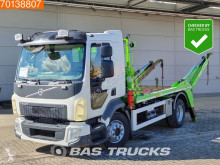 Kamión vozidlo s hákovým nosičom kontajnerov Volvo FL 250