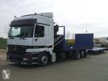Camion porte engins Mercedes