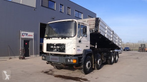Vrachtwagen kipper MAN 32.343 (FULL STEEL / MANUAL PUMP / BIG AXLE)