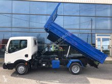 Camion benne Nissan Cabstar dump tipper truck