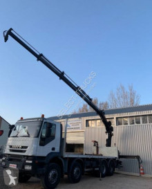 Camión caja abierta Iveco Trakker 410