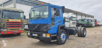 Vrachtwagen chassis Volvo FS7 20